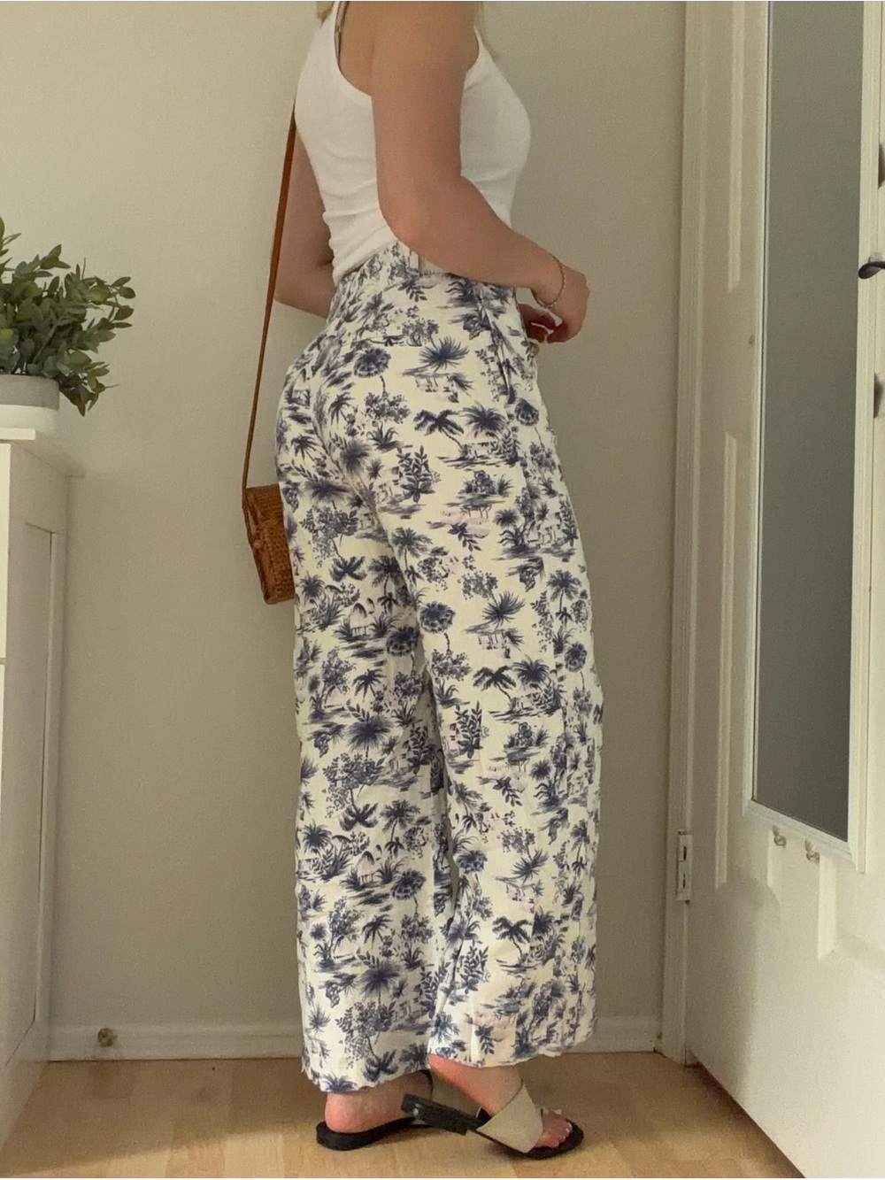 Abercrombie & Fitch Tropical Print Linen Blend Wide Leg Pants Size S Short - Picture 2 of 4